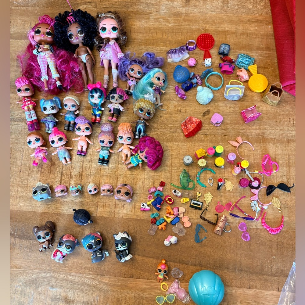 LOL Surprise! Bundle 20+ Dolls/Pets and LOTS of accessories One New Ball opened